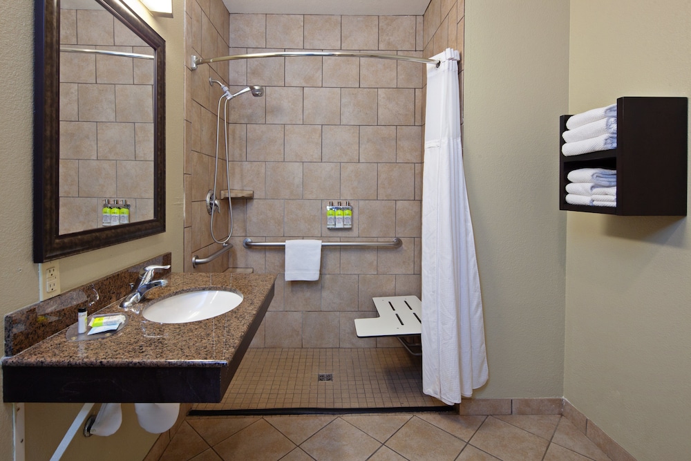 Staybridge Suites Fairfield Napa Valley Area 13/66