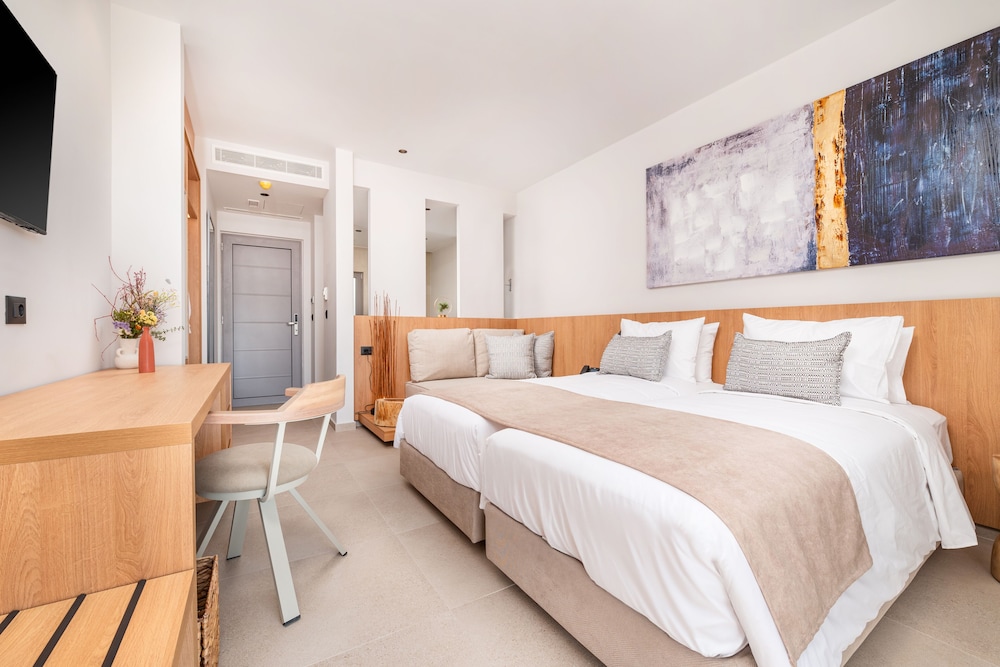 Swim Up, Lagoon, Premium, Twin Beds, Sofa