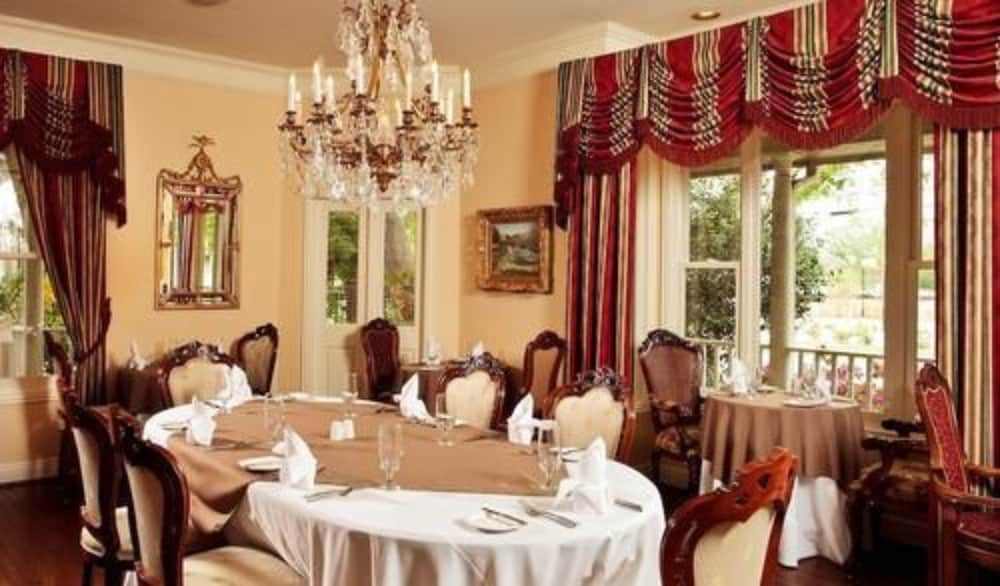 Sanford Houses Inn and Spa 43/50