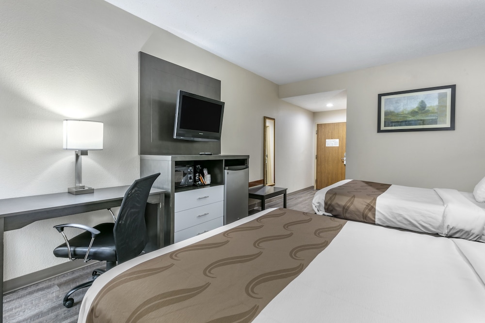 Quality Inn Rogersville 8/20