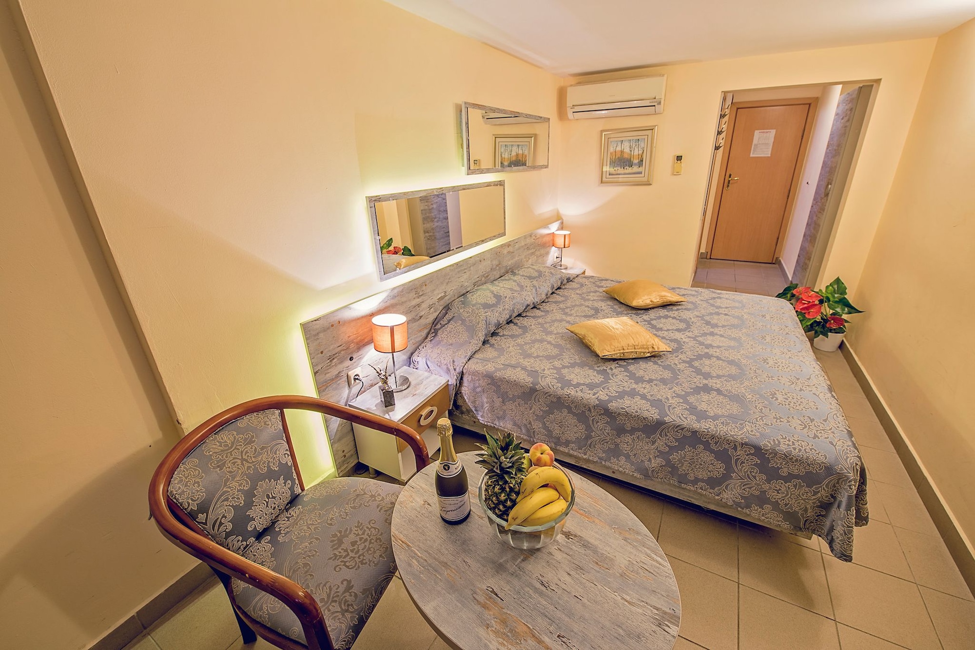 ROOM, GROUND FLOOR