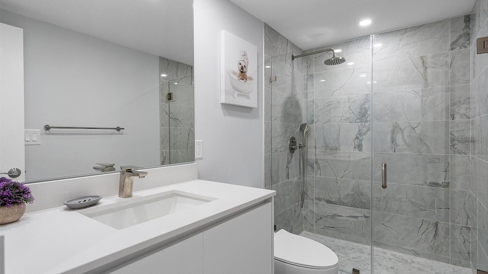 Ocean Reserve OceanView Sunny Isles Luxury Condos 47/50