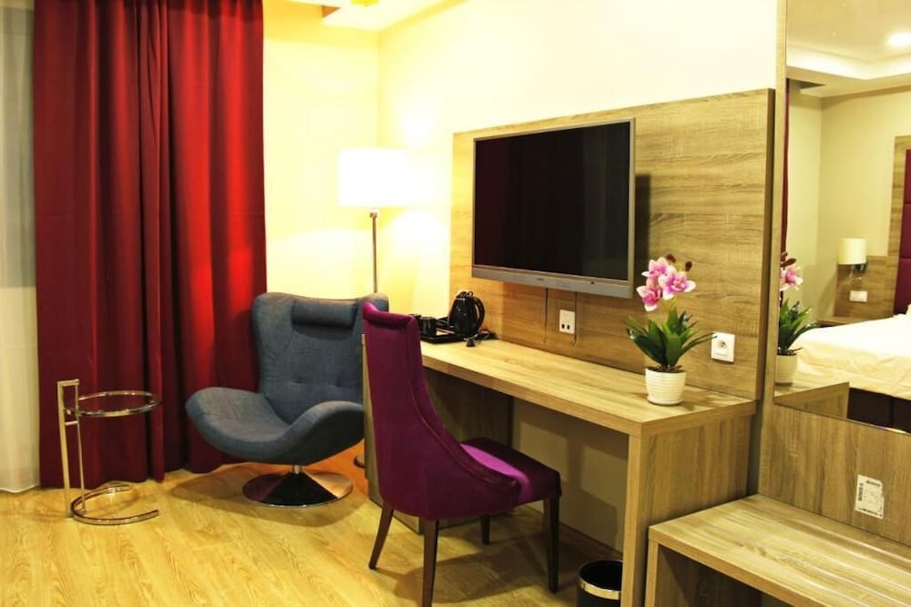 Le Pacha Hotel 42/50