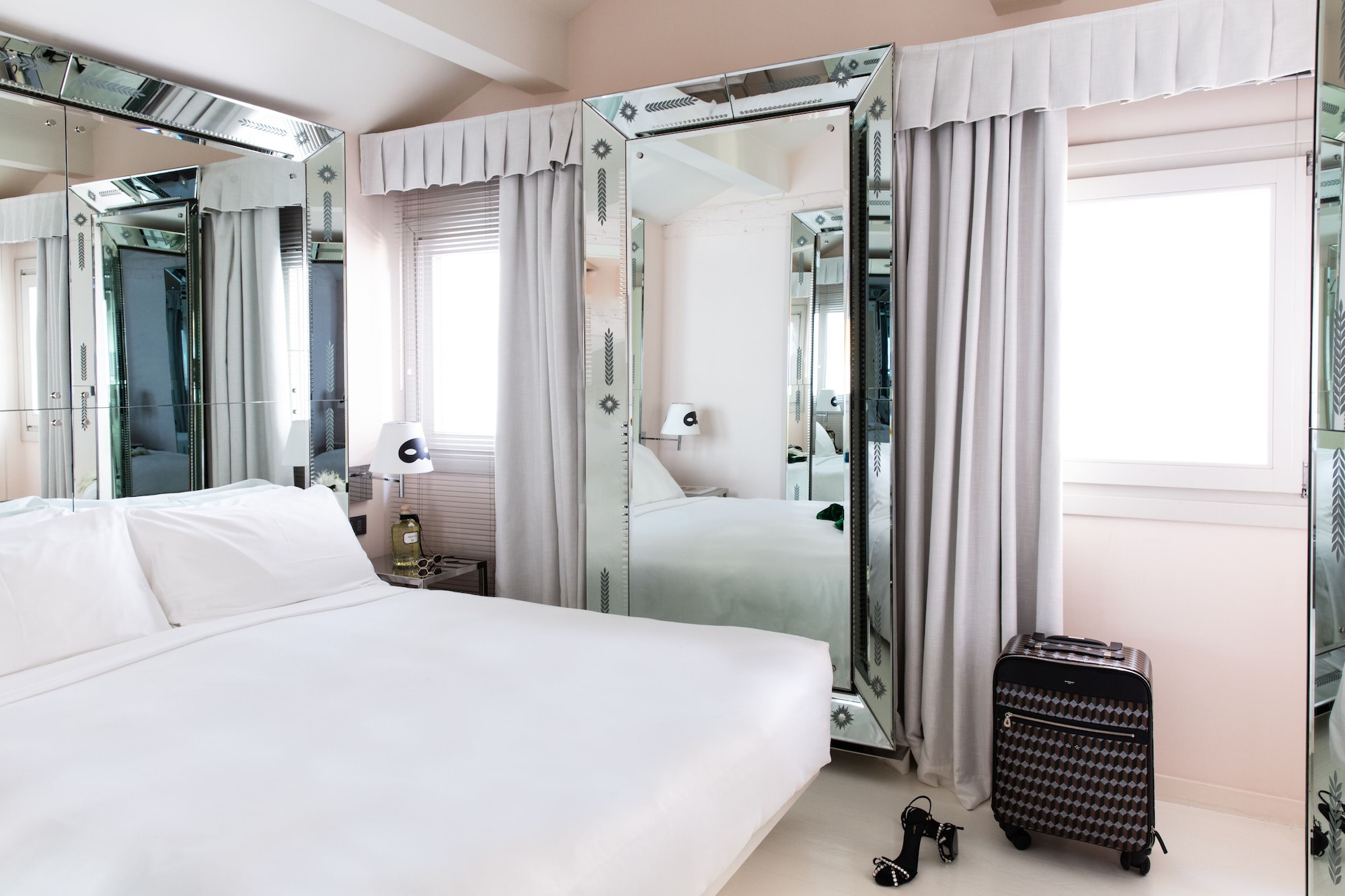 SUITE, GRAND CANAL VIEW, ATTIC