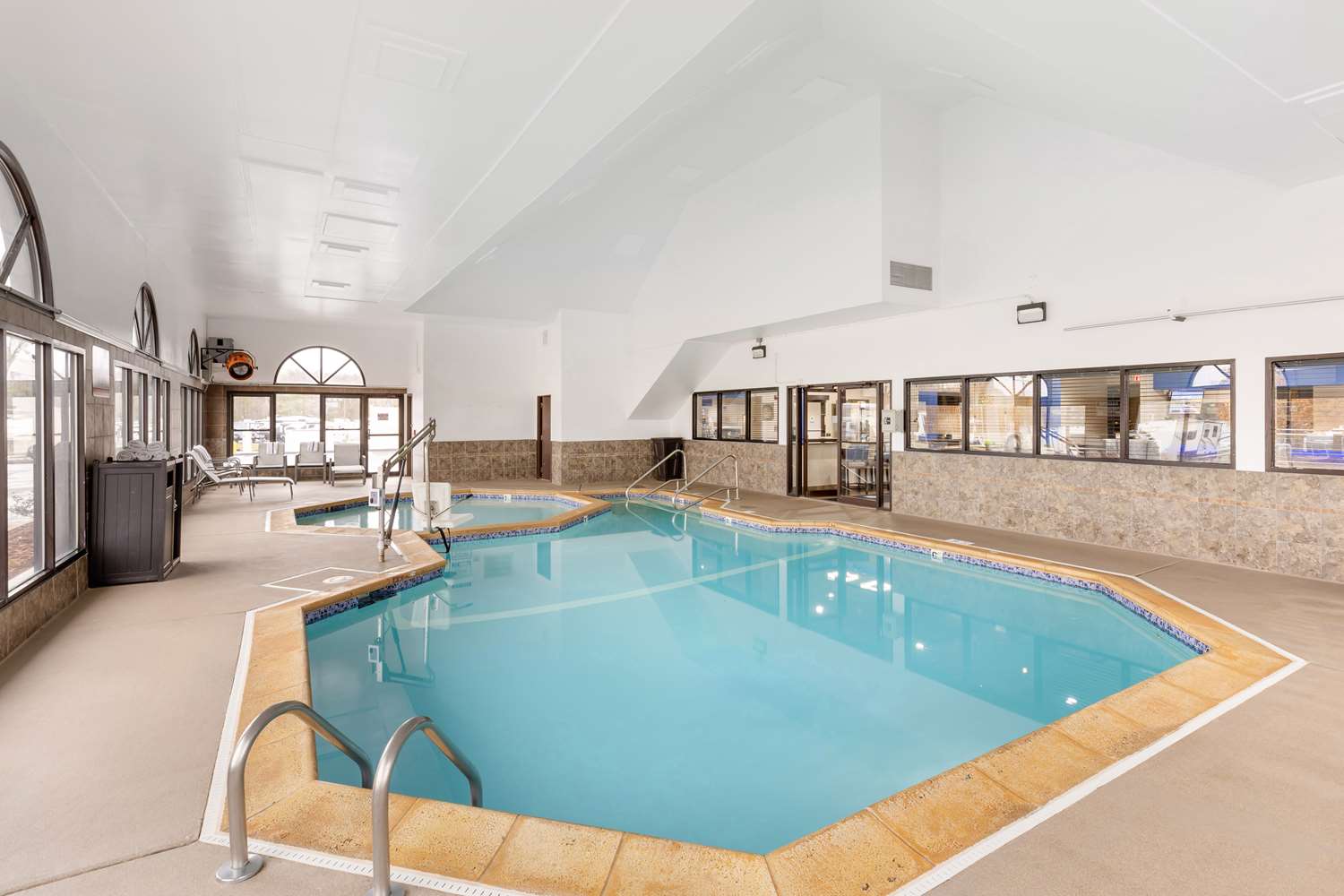 Best Western St. Louis Inn 11/38
