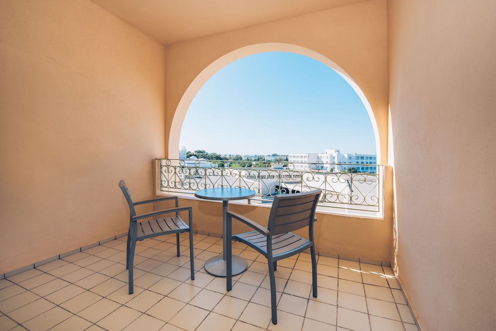Iberostar Waves Averroes 52/66