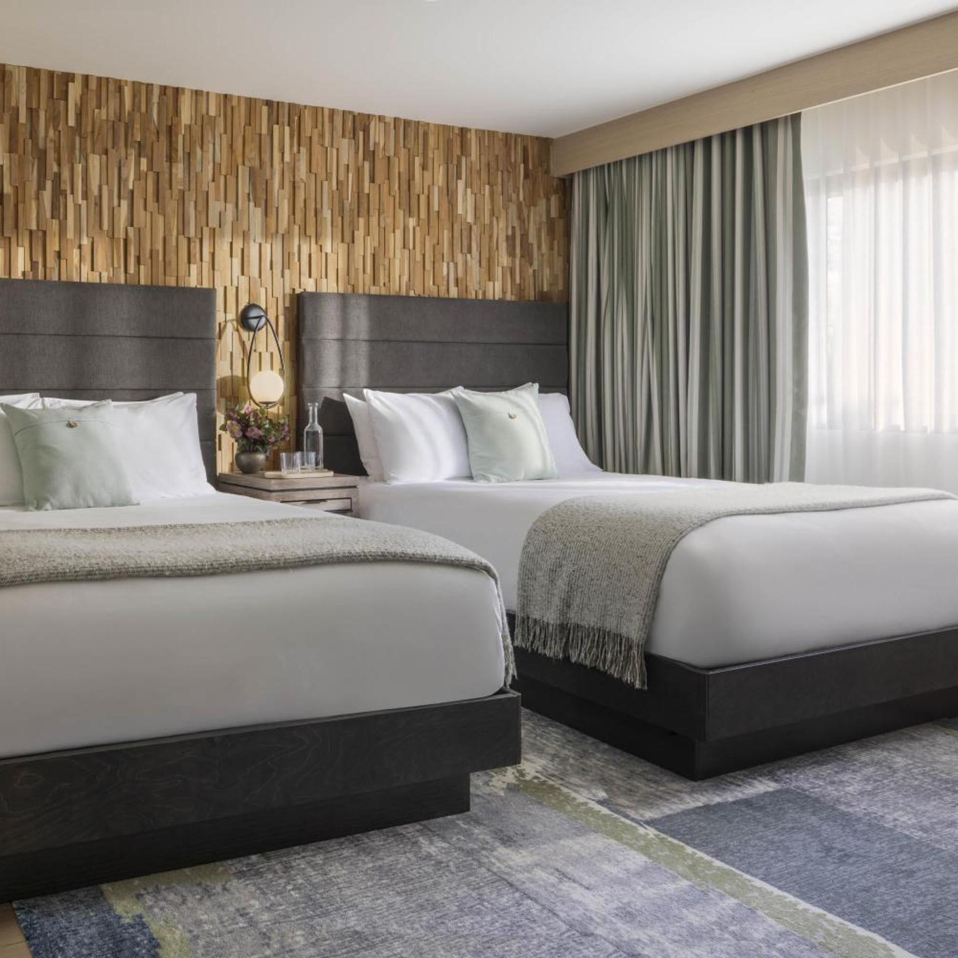 Redwood, Suite, 2 Queen Beds, Accessible