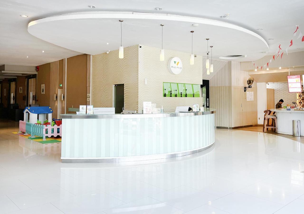 Hotel Wisata Niaga 11/56