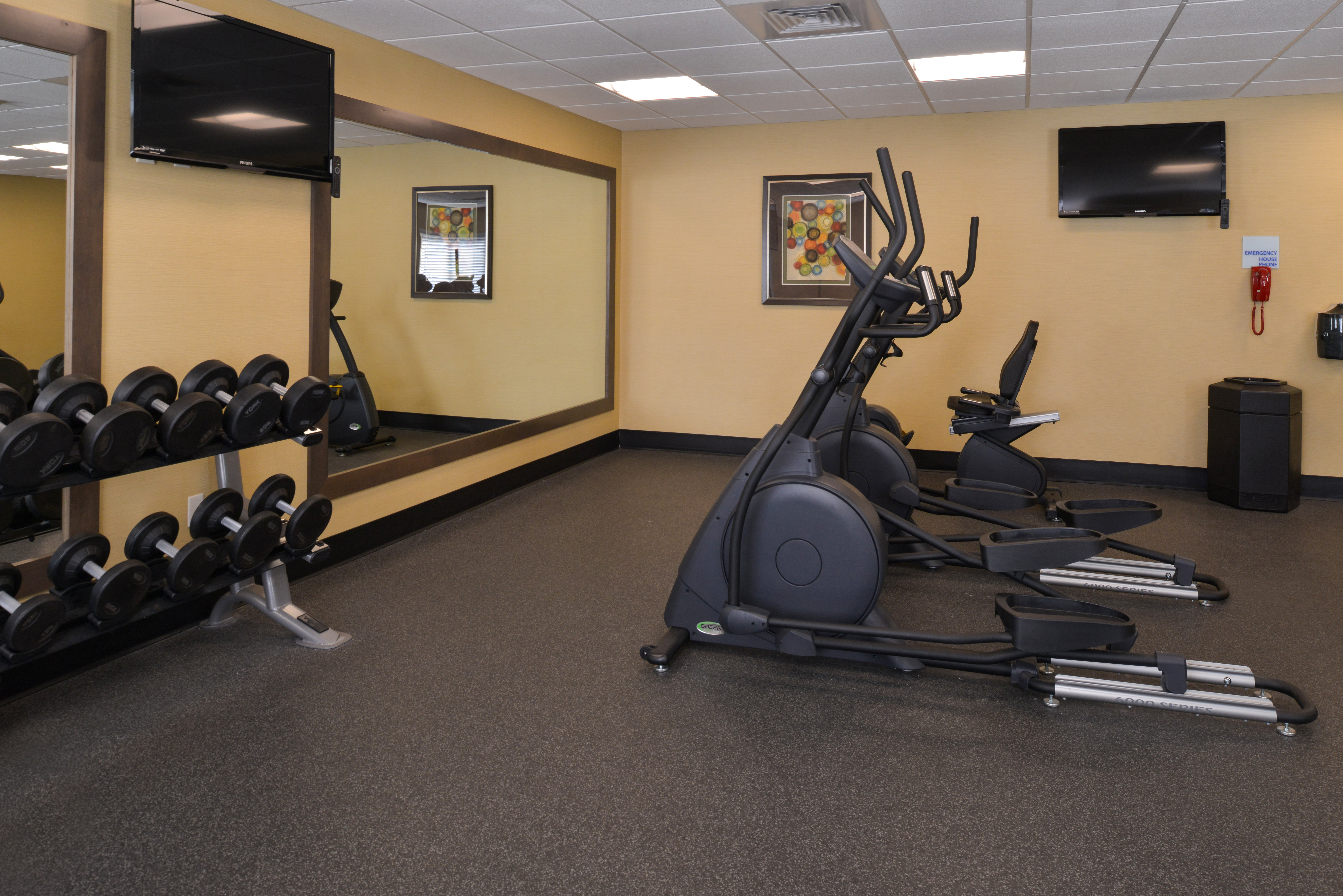 Holiday Inn Express Suites Pocatello 57/97