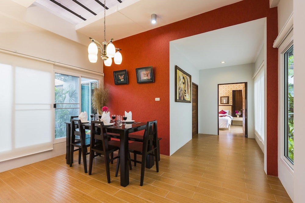 Irawan House 42/48