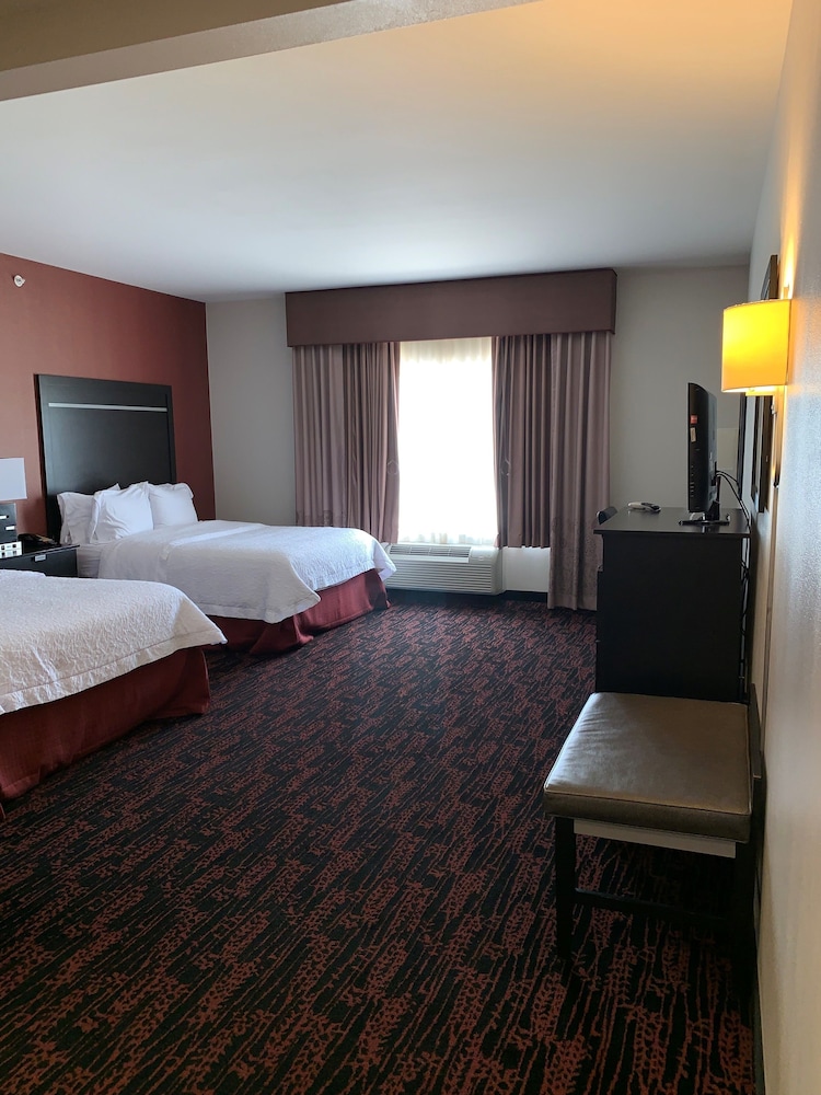 Hampton Inn and Suites Tulsa Hills 17/37