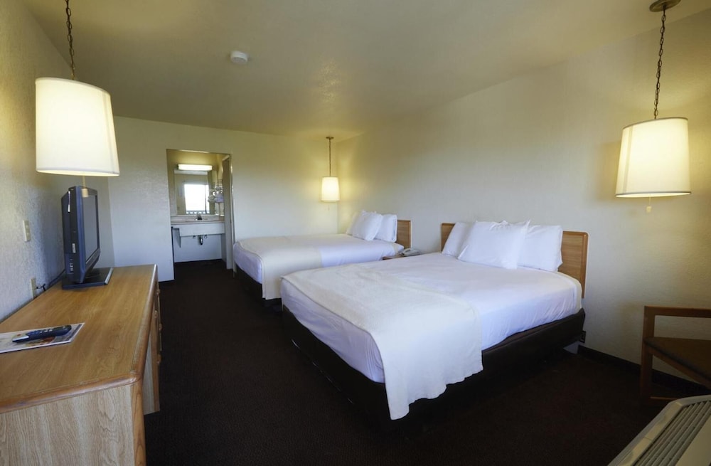 Palms Inn & Suites 19/50