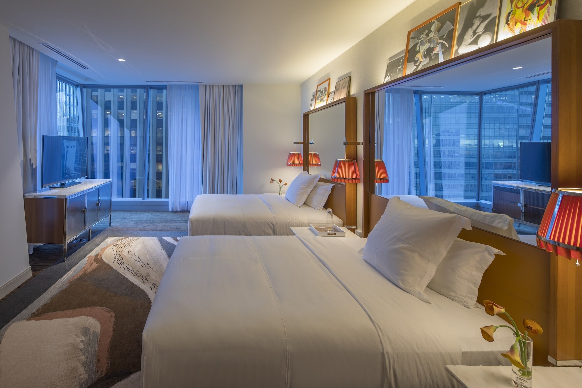 PREMIER, 2 DOUBLE BEDS, CITY VIEW