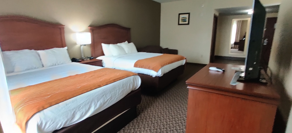 Comfort Inn & Suites Midway - Tallahassee West 16/38