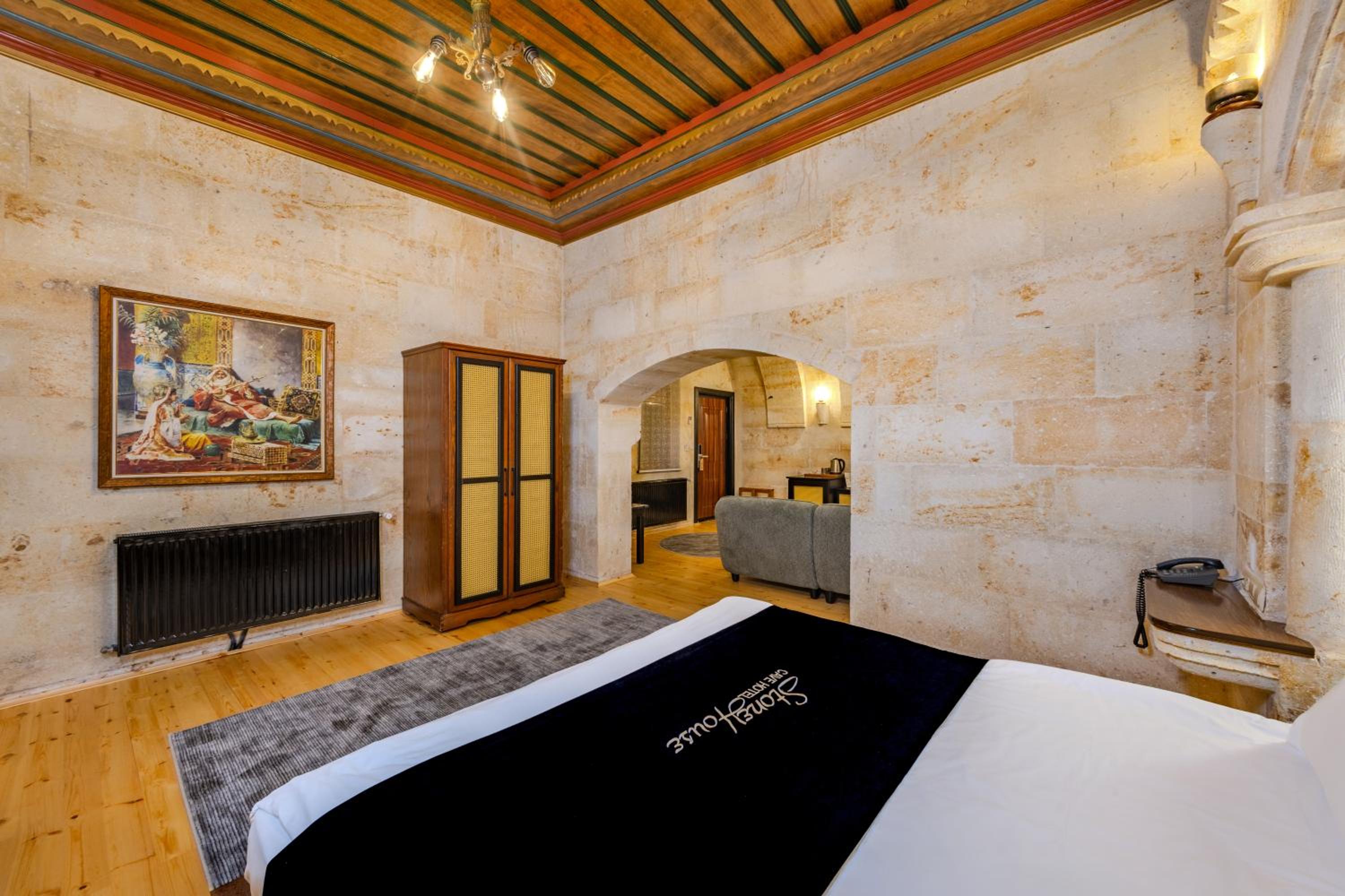 Deluxe, Suite, King Bed