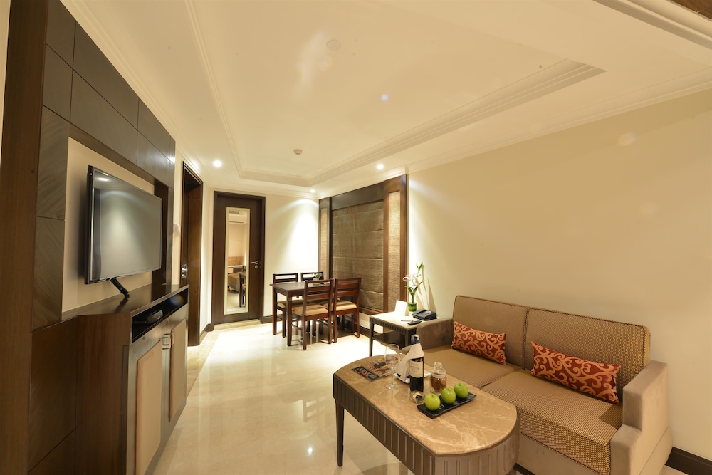 Ramada Plaza by Wyndham Chennai 33/55