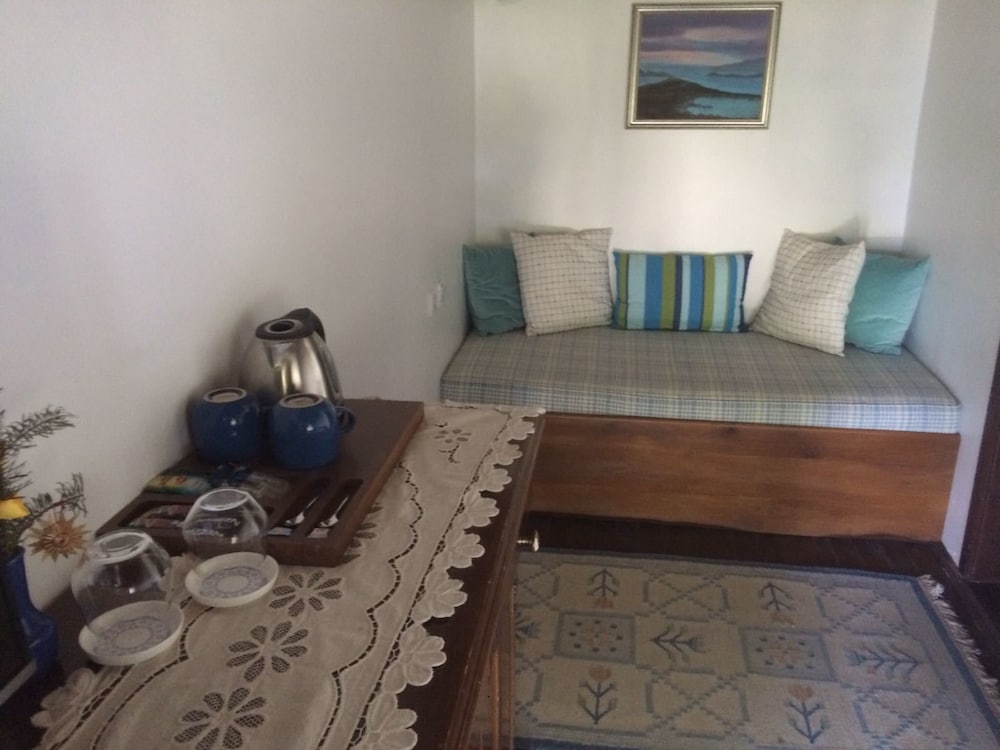 Villa Neva Hotel 8/23