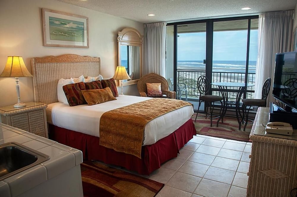 Inn At Spanish Head 7/50