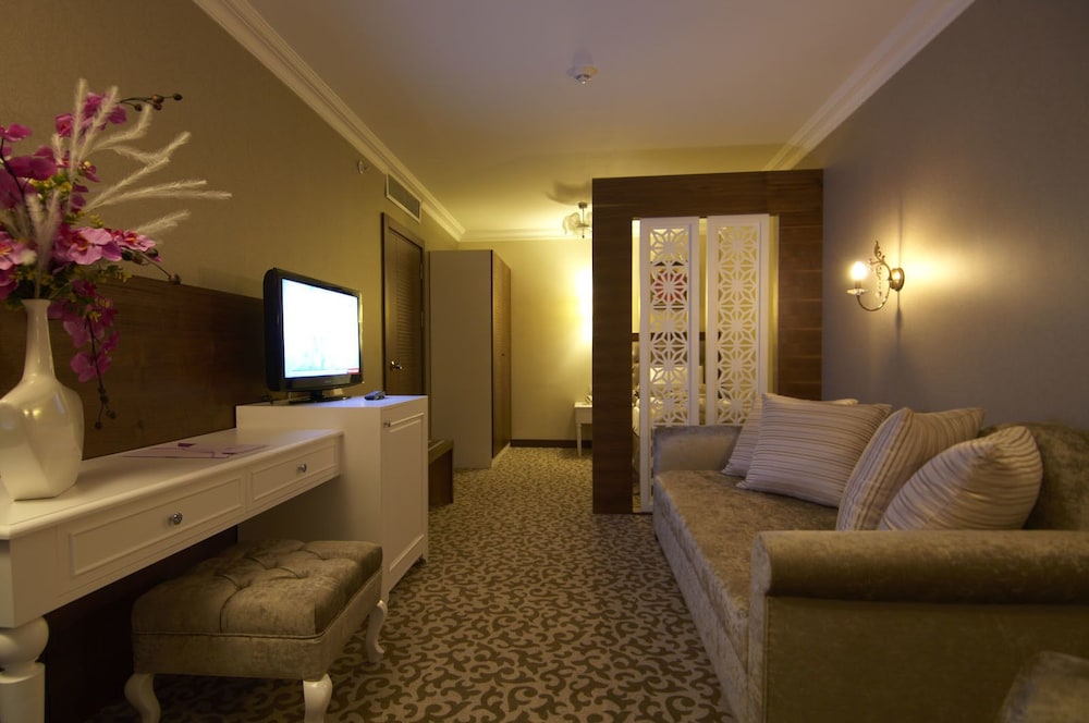 Safran Thermal Resort 32/50