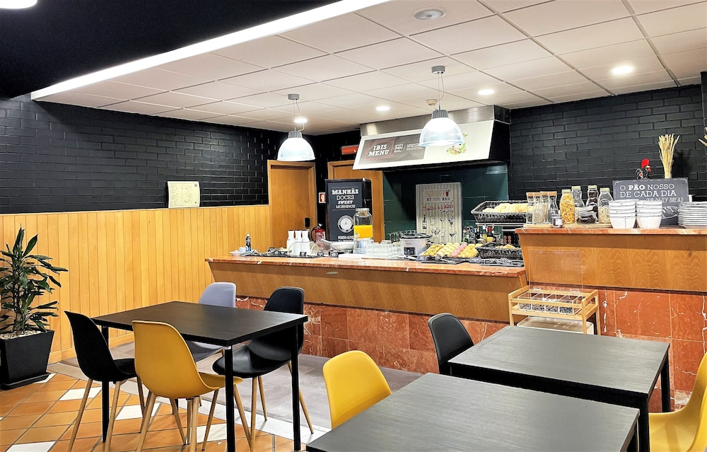 Ibis Leiria Fatima 55/80