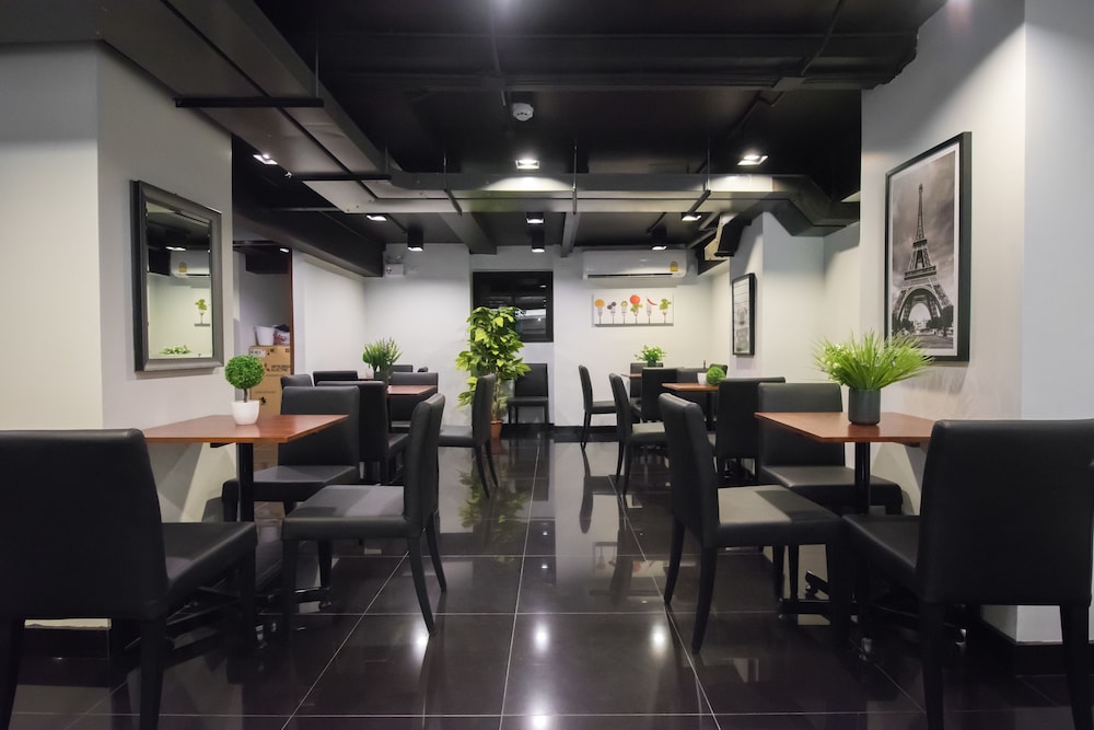 Sovereign Group Hotel Pratunam Bangkok 52/61