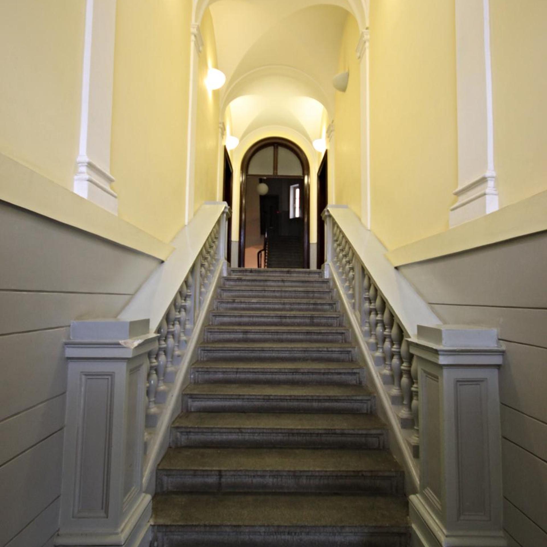 RIVERVIEW PALACE APARTMENTS photo3