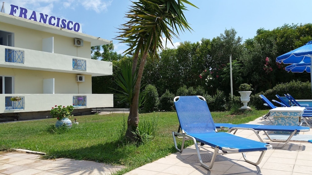 Francisco Hotel 3/39
