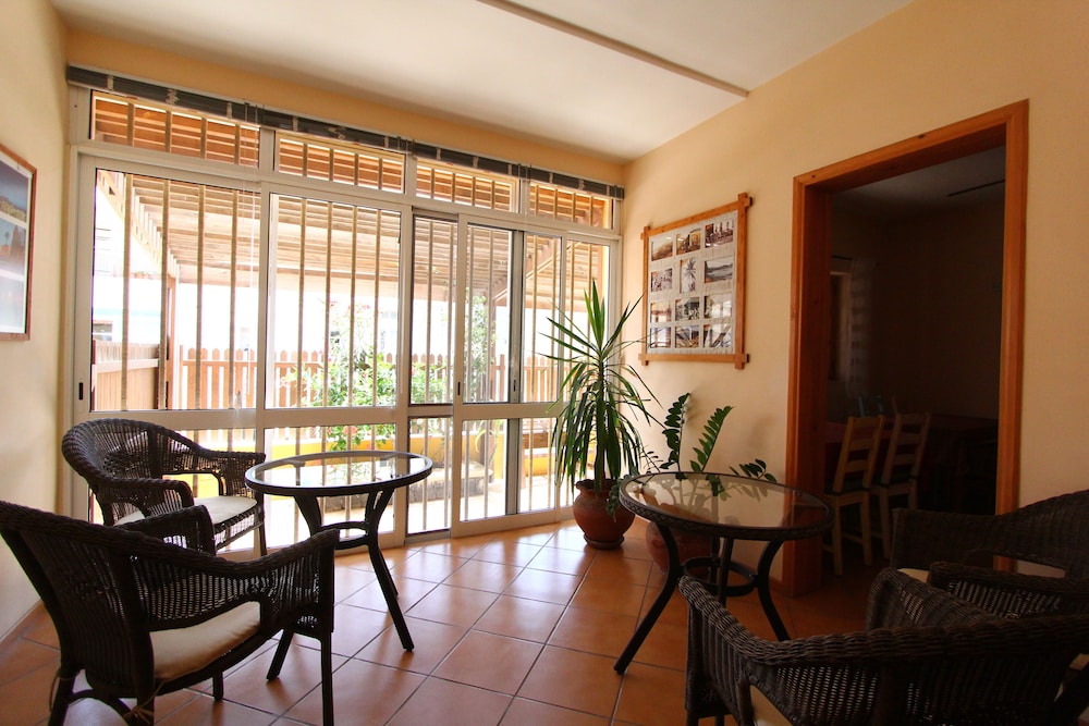 Kiras Boutique Hotel 55/71