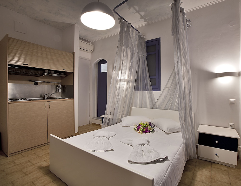 Nelly's Apartments 42/70