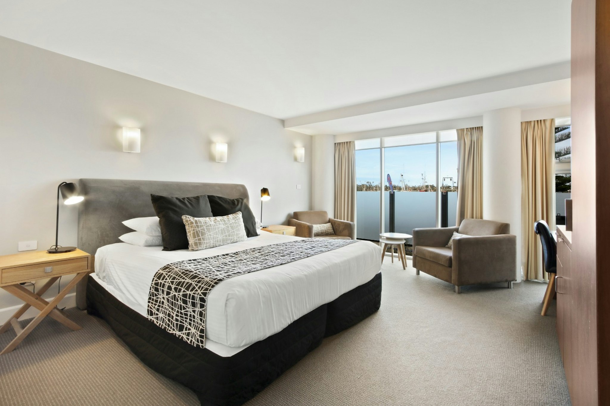 Spa, Executive, Suite