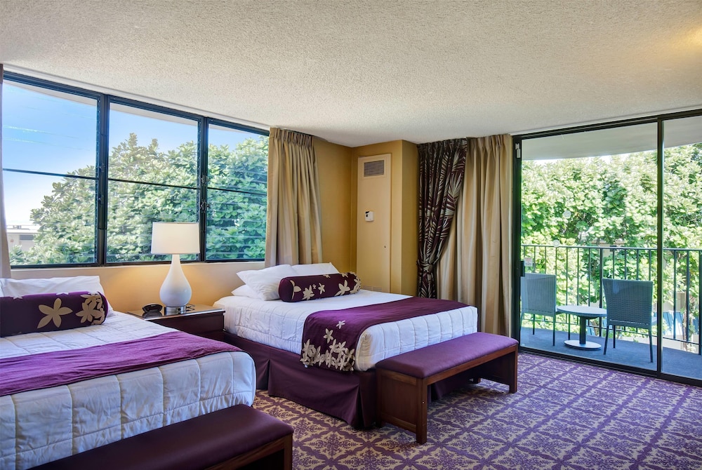 1 BEDROOM, BANYAN, SUITE, 2 QUEEN BEDS, WITH VIEW