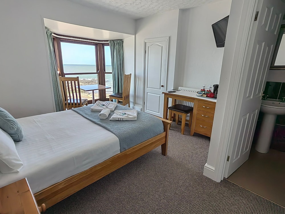 Cardigan Bay Guest House 12/50