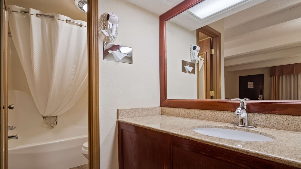 Best Western Montis Inn 3/15