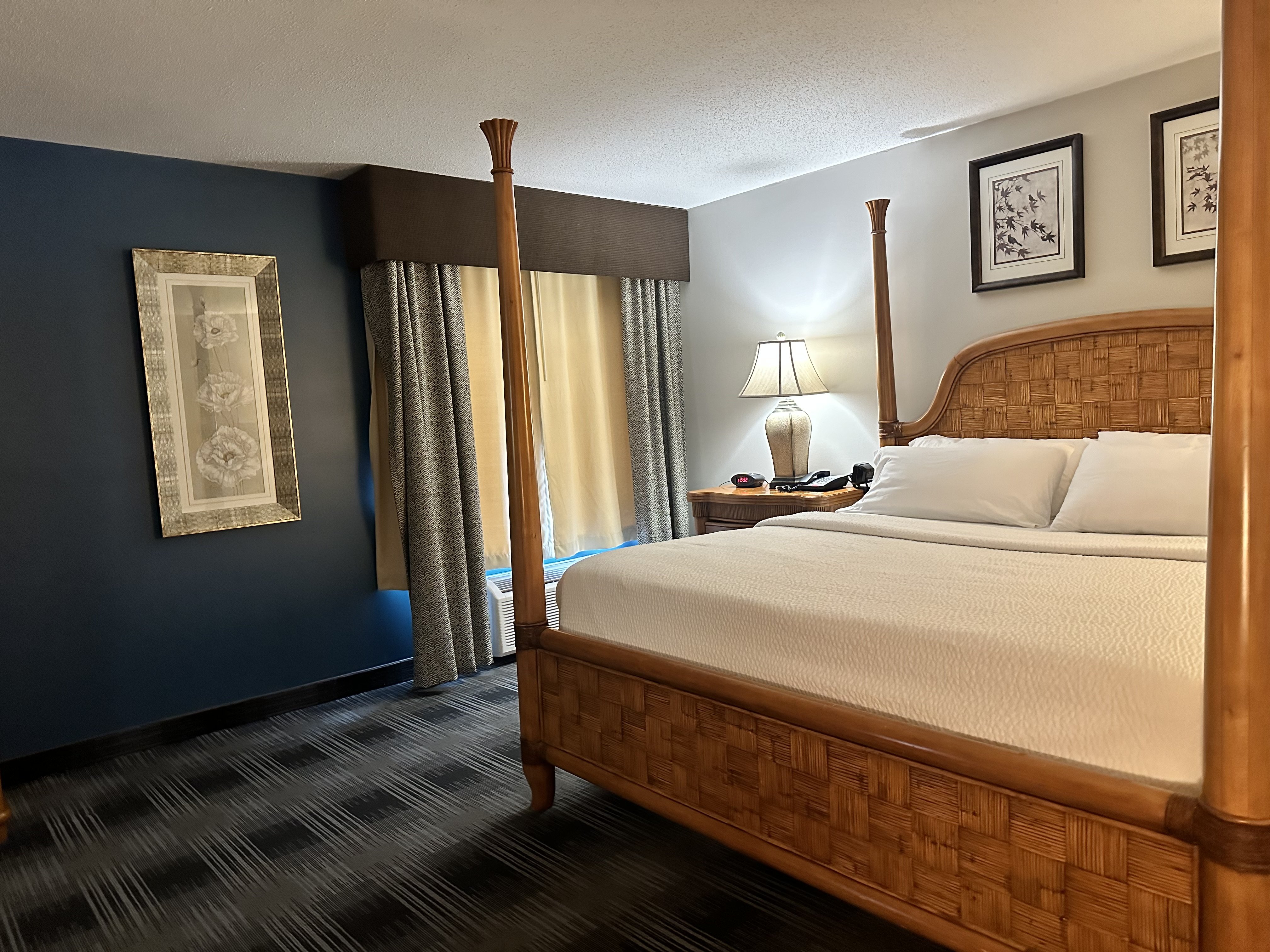 Holiday Inn Express Hotel Suites Meriden 15/50