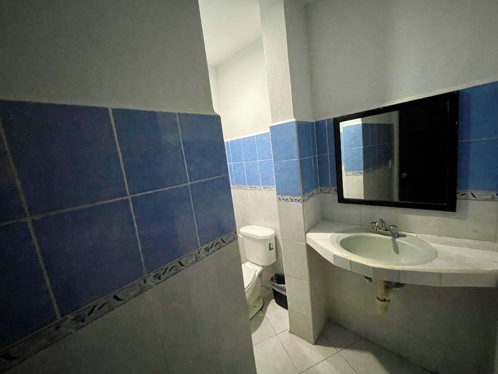 Hotel Chi Ibal Hu Cancun 27/33