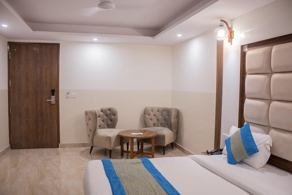 HOTEL AIRPORT CITY 38/56