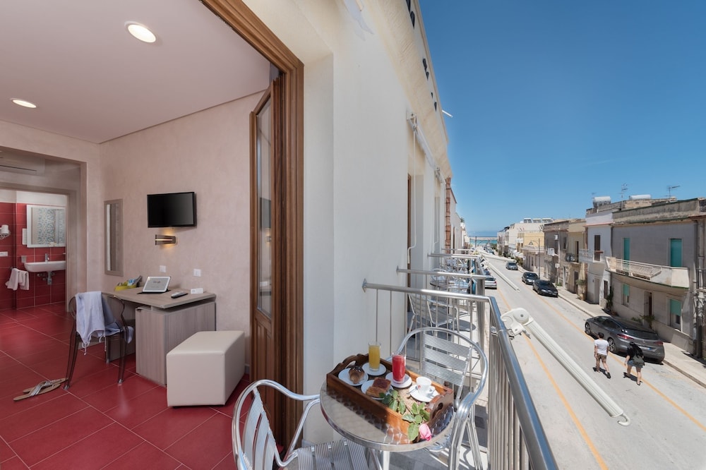 Hotel Biancolilla 21/40