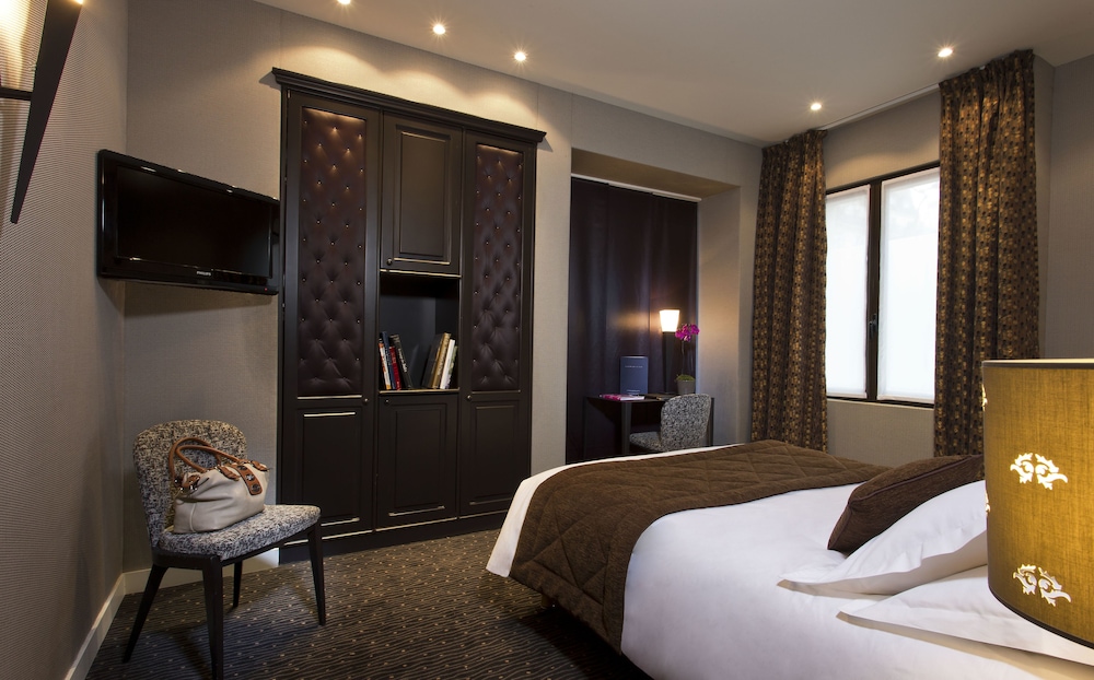 CLUB, DOUBLE BED, GROUND FLOOR, ACCESSIBLE