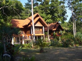 JOY BUNGALOW 12/49