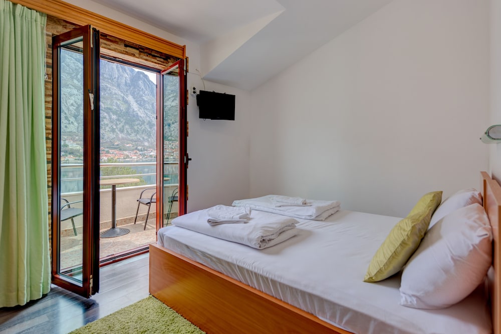Hotel Galia 10/50
