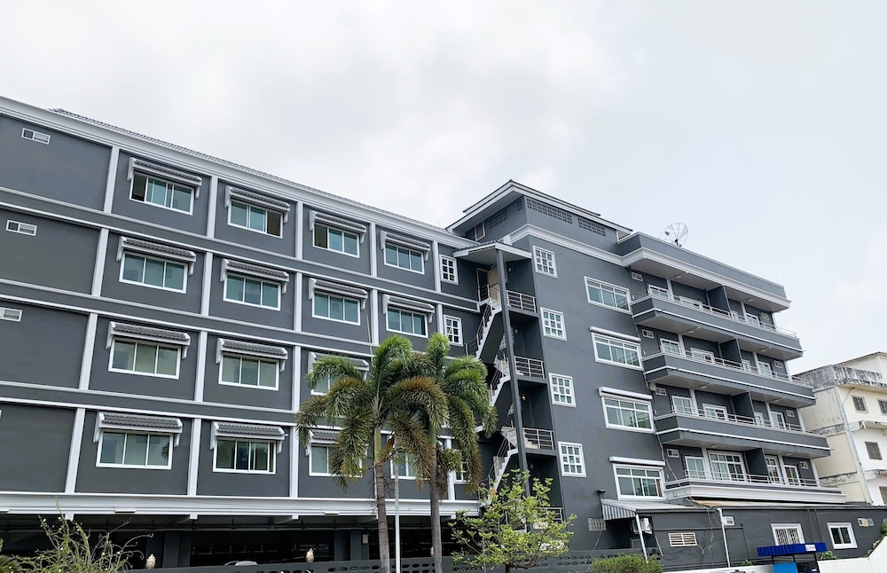 Submukdaphoomplace Hotel 5/50