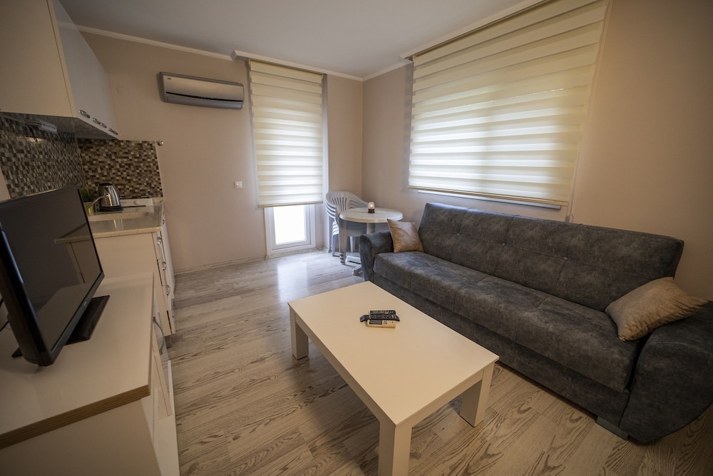 Silver Tower Residence 22/50