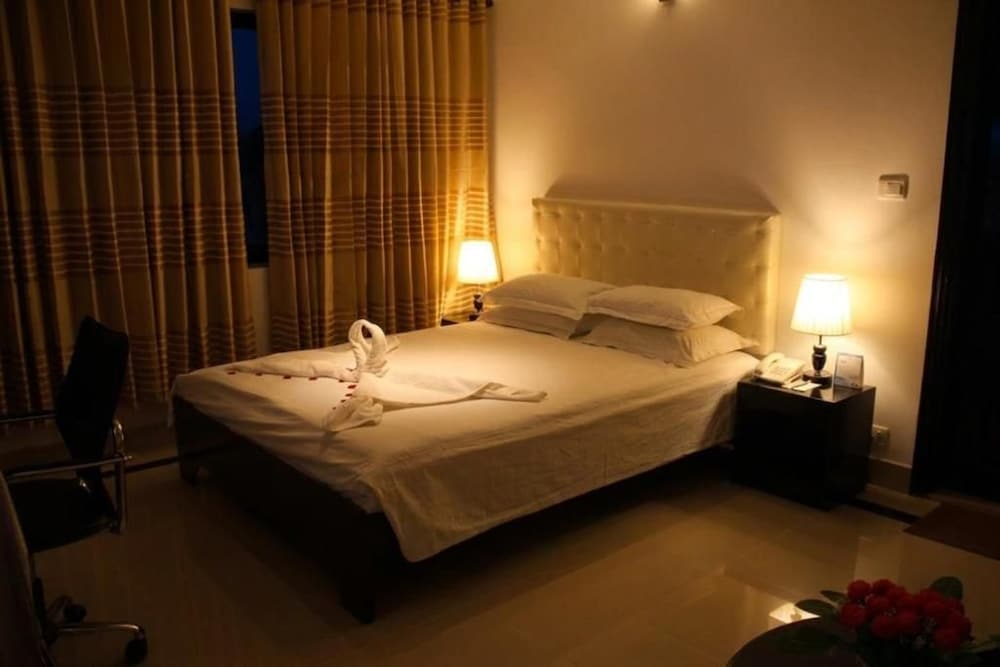 Hotel Aristocrat Inn 14/51