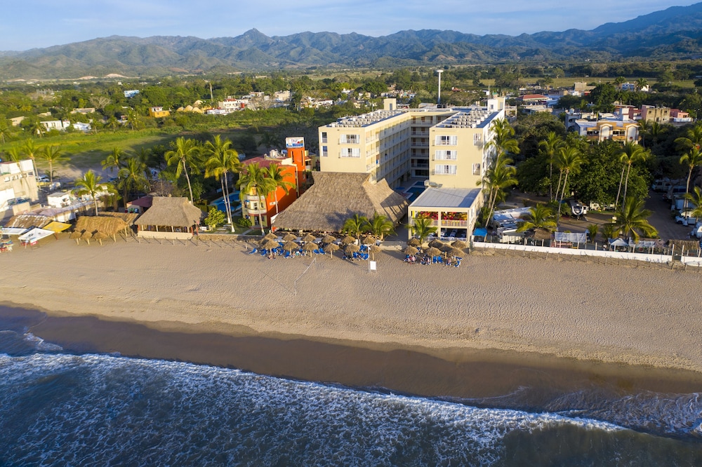 Decameron Isla Coral Guayabitos Ramada All Inclusive Resort 46/48