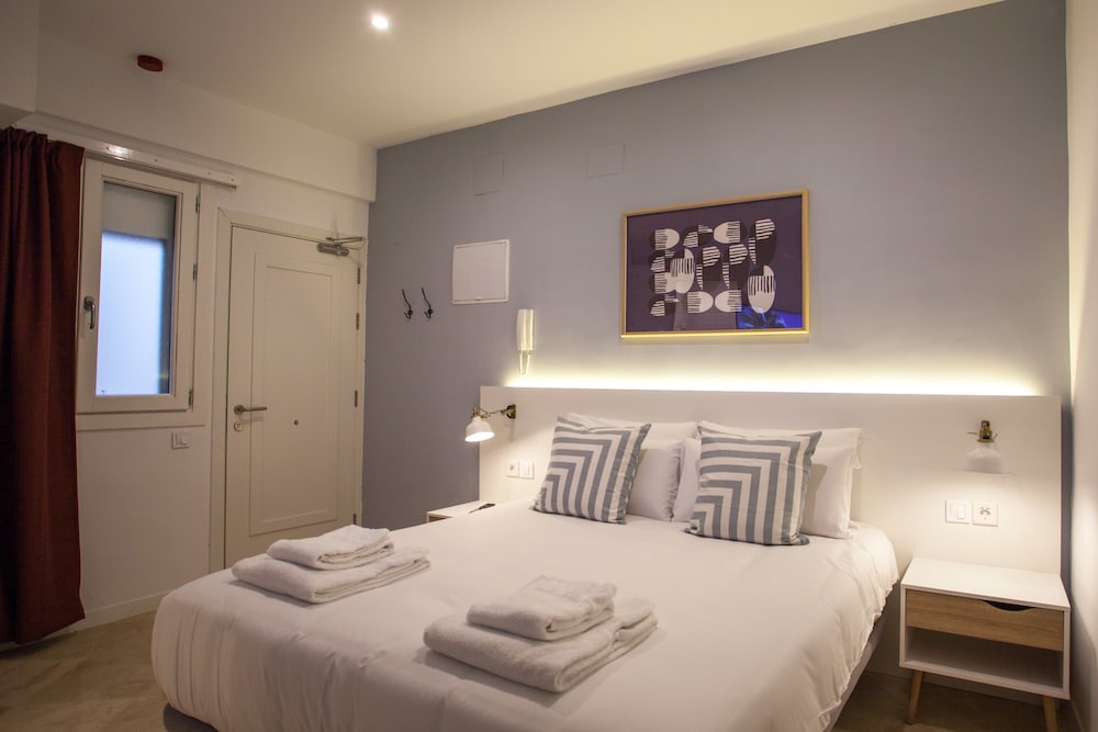 Gran Central Suites 10/50