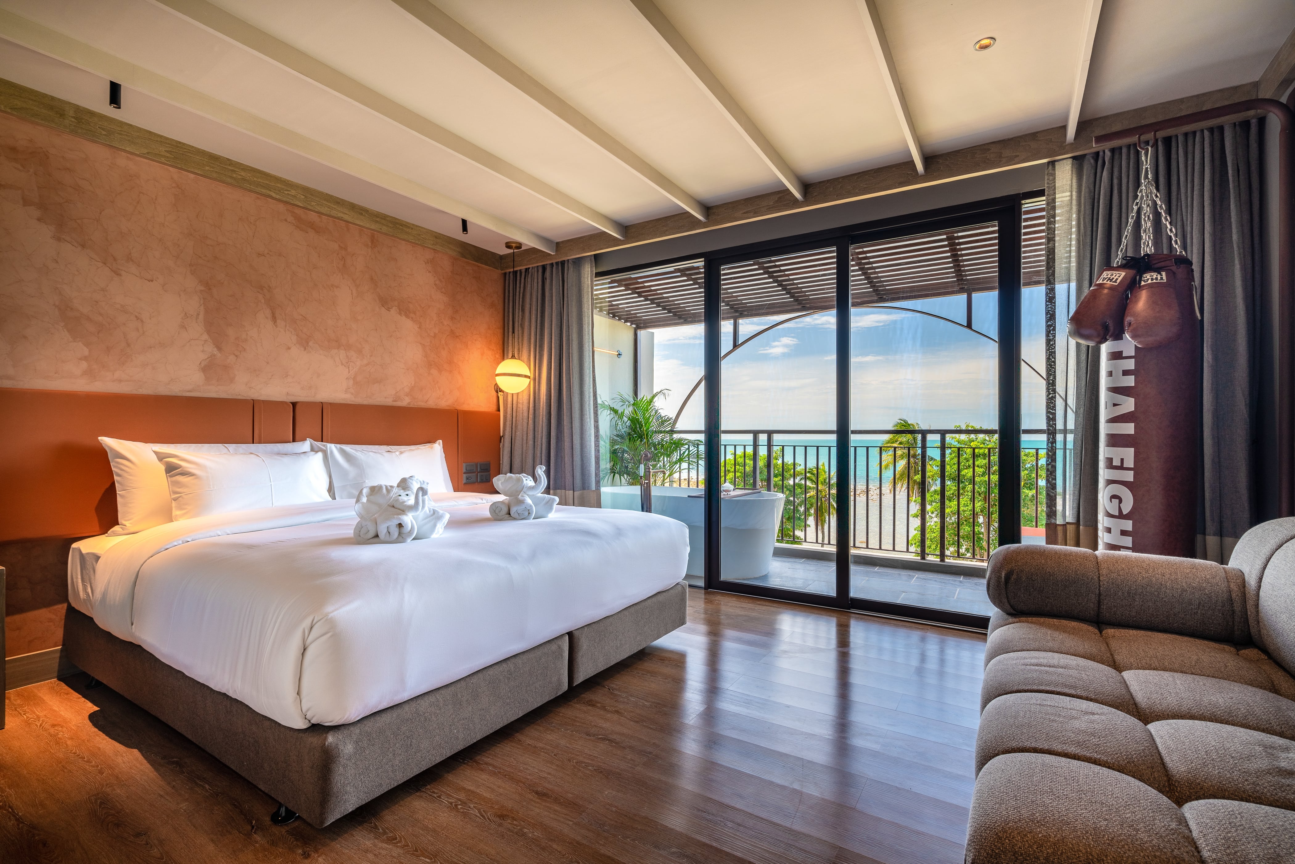 Ocean, Deluxe, King Bed