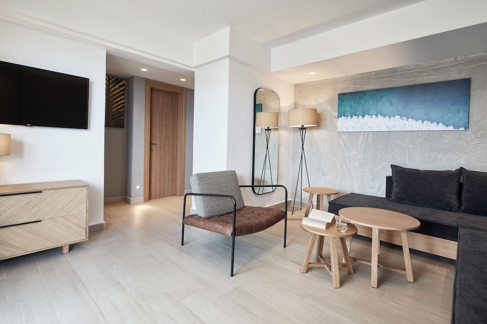 Atlantica Caldera Palace 30/58