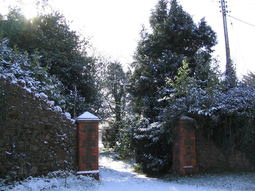 Brambles B&amp;B 3/49