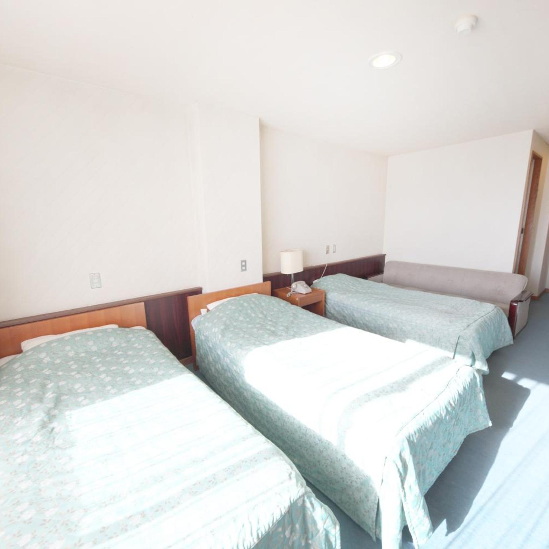 Shiga Swiss Inn 7/33
