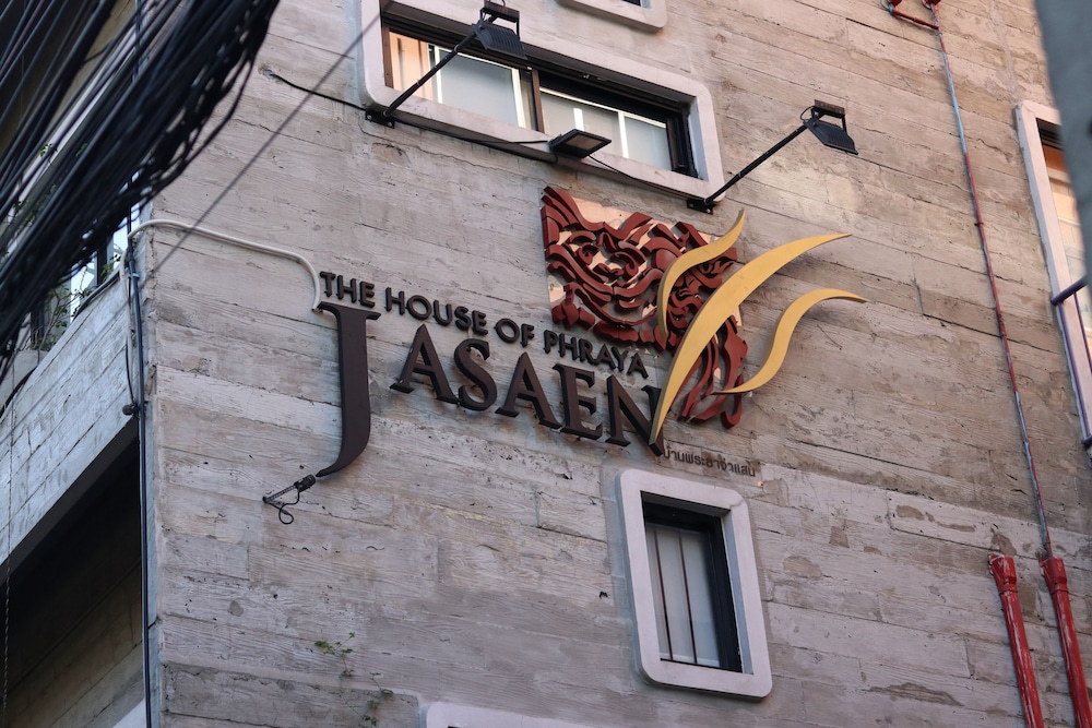 Collection O Jasaen Stylish Boutique Hotel 38/54